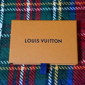 Empty LV small wallet box